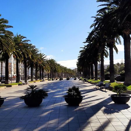 Apartamento En 1ª Linea De Mar En 萨洛 外观 照片