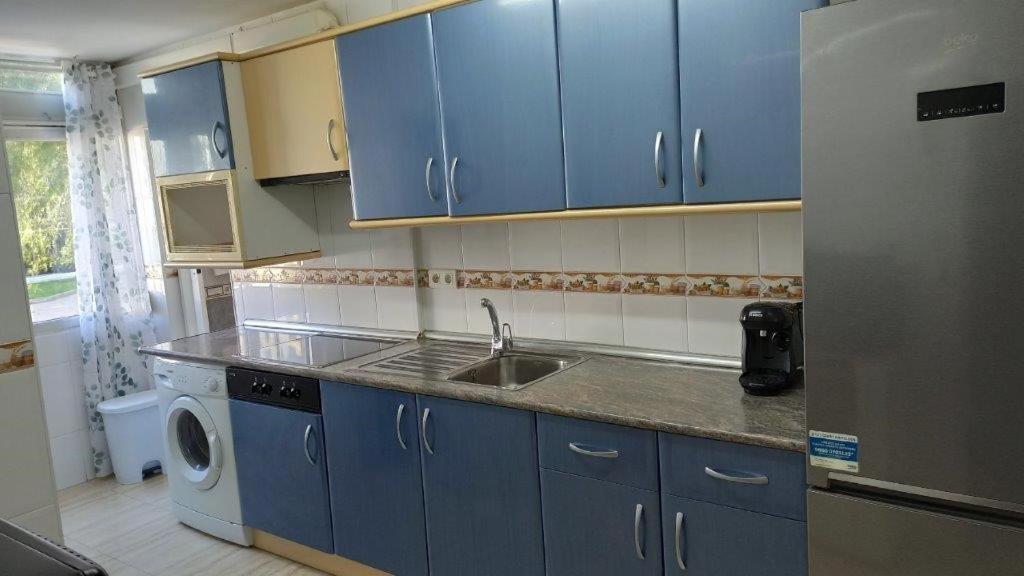 Apartamento En 1ª Linea De Mar En 萨洛 外观 照片