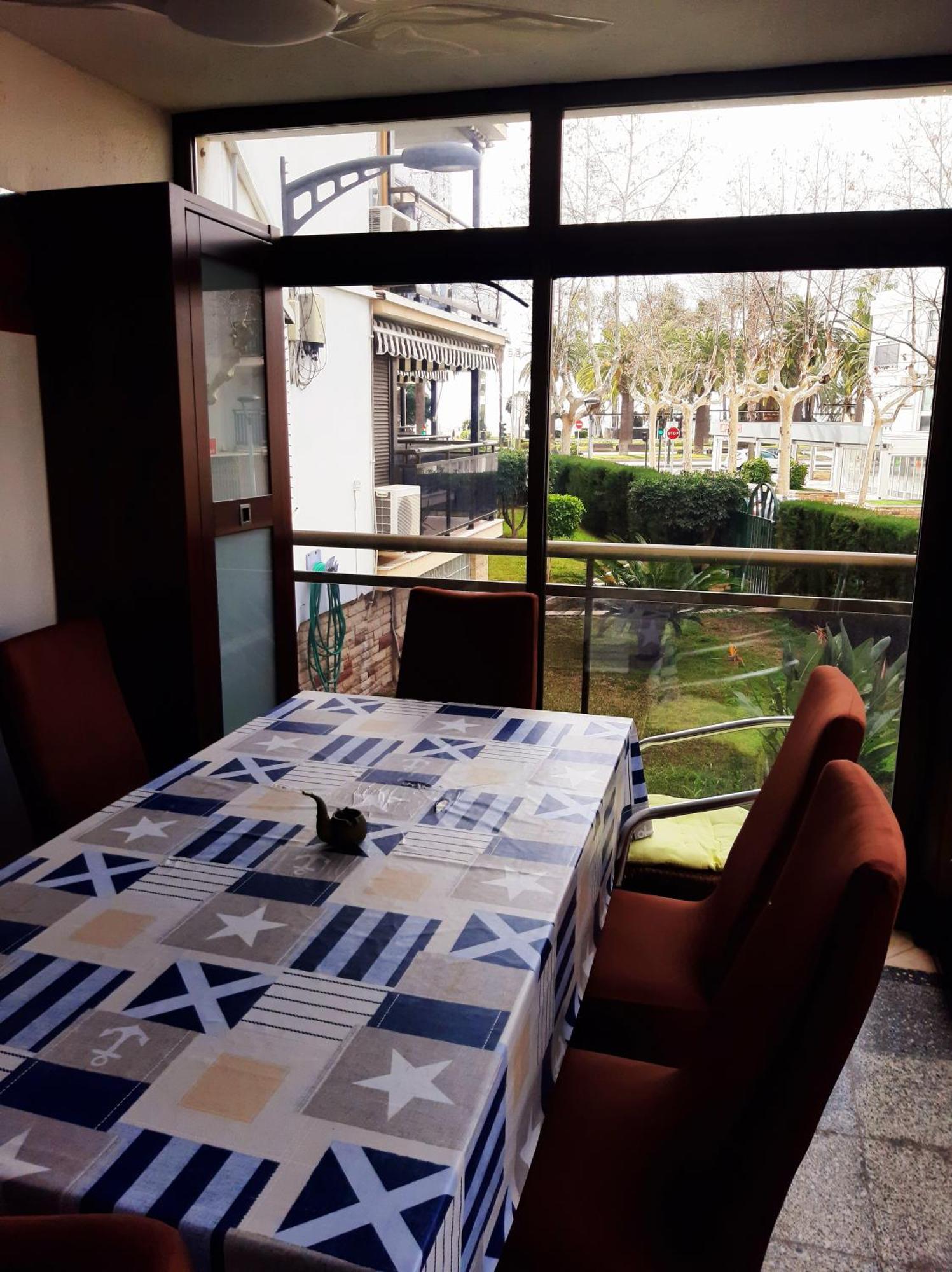Apartamento En 1ª Linea De Mar En 萨洛 外观 照片