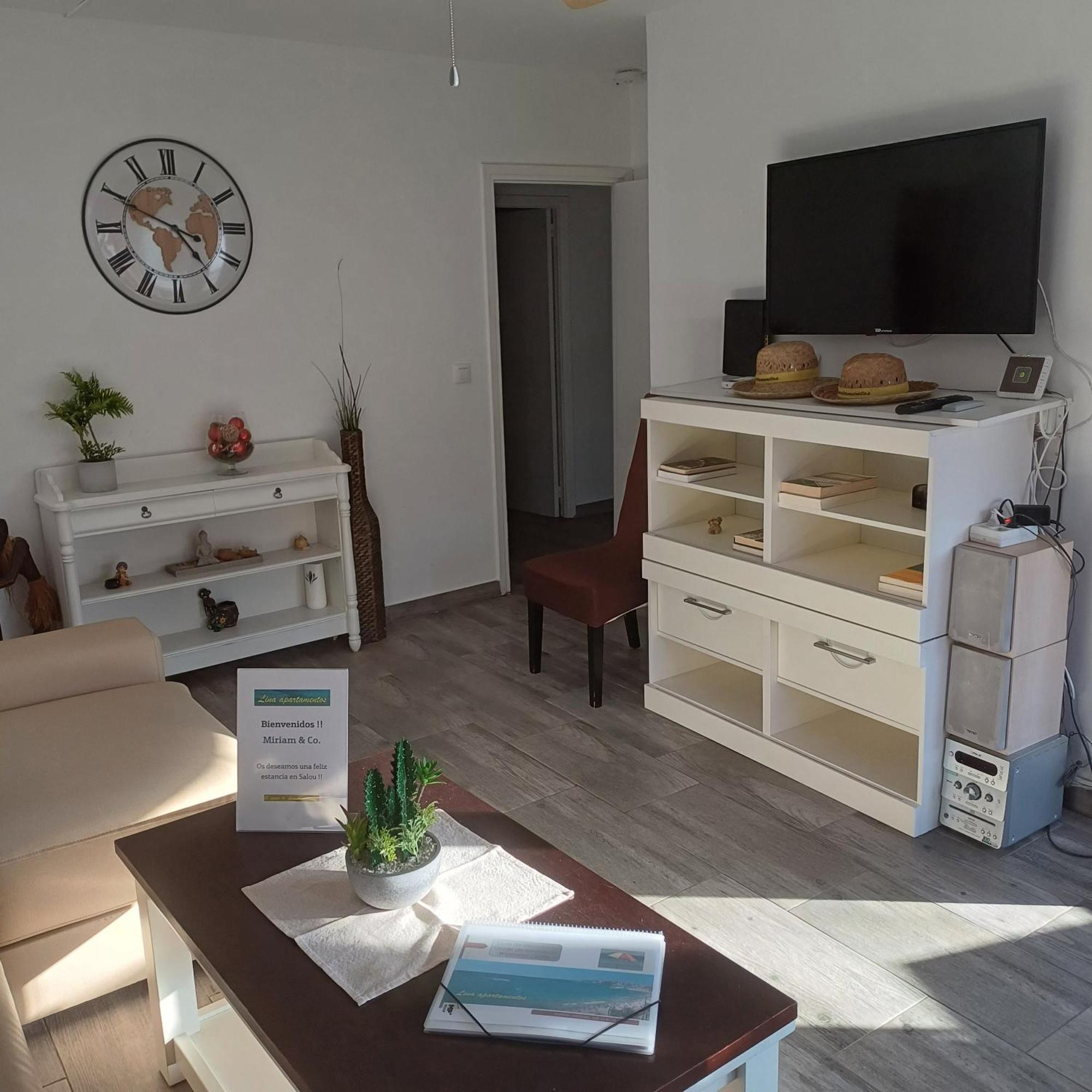 Apartamento En 1ª Linea De Mar En 萨洛 外观 照片
